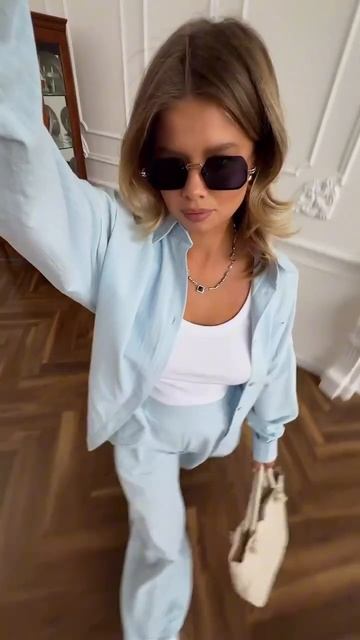 А какого цвета сегодня ваше настроение? 💙 или 🤎?