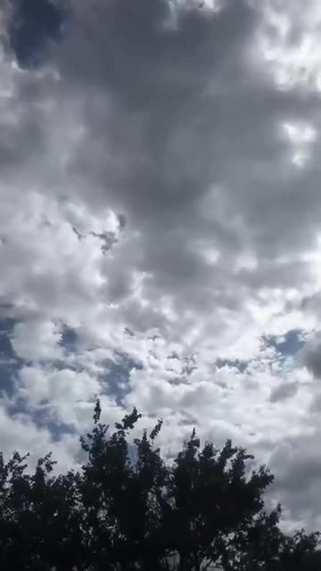 Последствия одного из утренних ударов УМПК в нп Хотень.