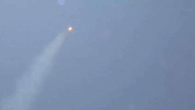 🇮🇷💥🇮🇱Иран выпускает новые волны атак дронов и ракет по Израилю
