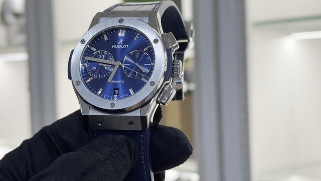 Hublot
CLASSIC FUSION BLUE CHRONOGRAPH TITANIUM
