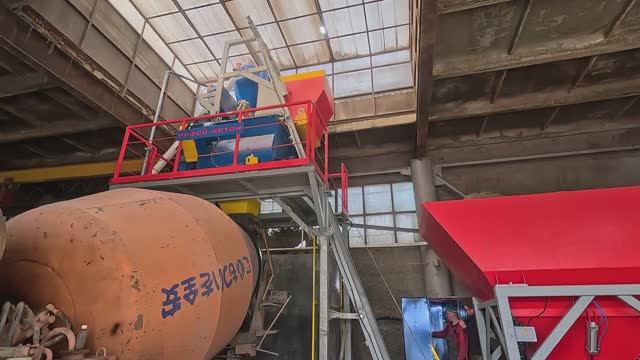 Пусконаладочные работы бетонного завода "Рифей-Бетон-25" в г.Куйбышев.