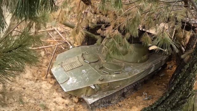 Храбрая работа десантников
 
Ульяновской десантной гвардии из группировки войск «Днепр»...