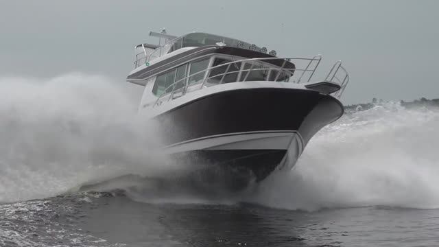 Nord Star 34 Fly –  Морской всепогодный катер с флайбриджем | Yachts Expert