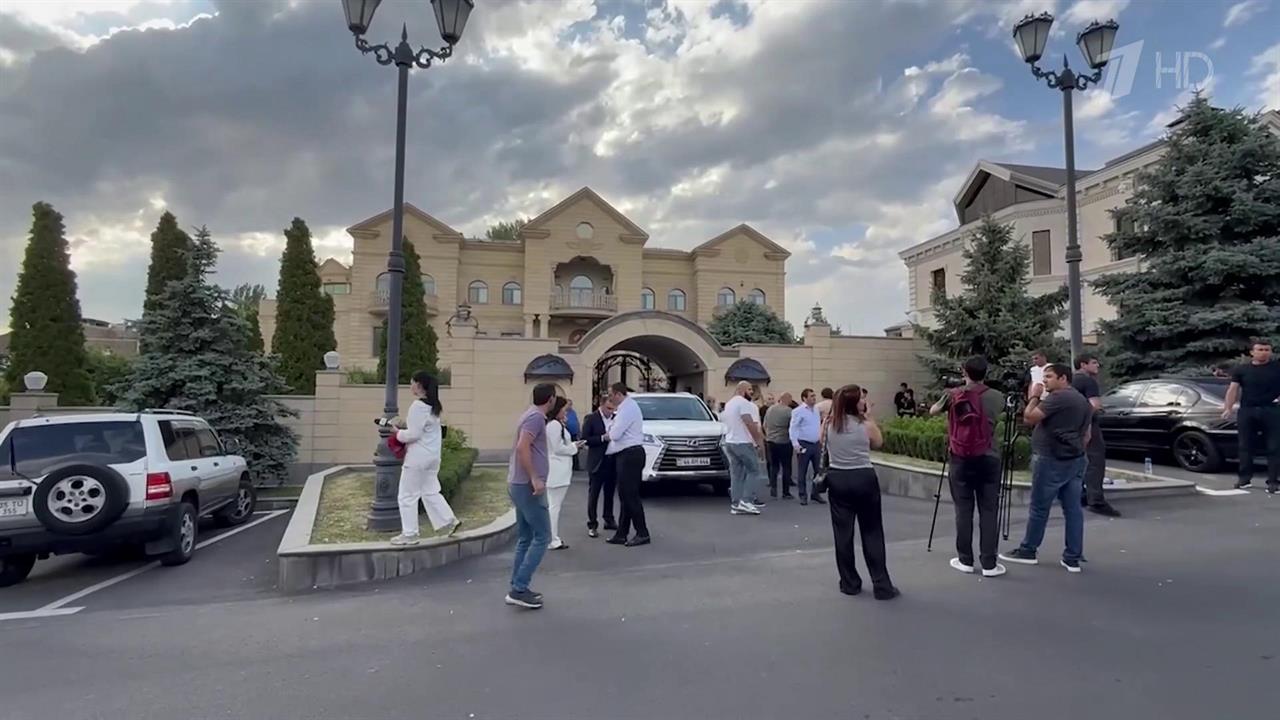 В Ереване в доме российского предпринимателя Самвела Карапетяна провели обыск