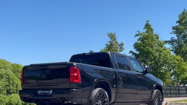 RAM 1500 Limited Night Edition