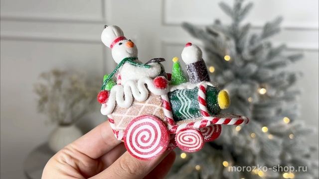 Ёлочная игрушка ПРЯНИЧНЫЙ НОВОГОДНИЙ ПАРОВОЗИК с СНЕГОВИКОМ, полимерная глина, 9 см, D3629-1