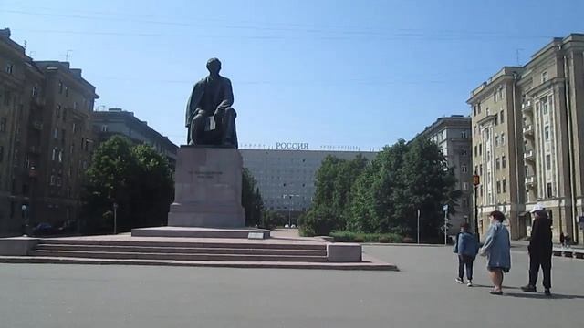 Санкт Петербург гостиница Россия окрестности