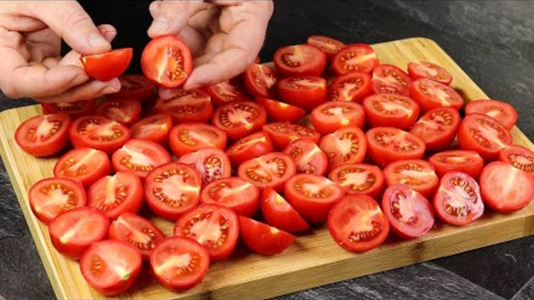 Боже, как вкусно! Я всегда буду так готовить! Просто разрежьте помидоры🍅! Вкусные Помидоры!