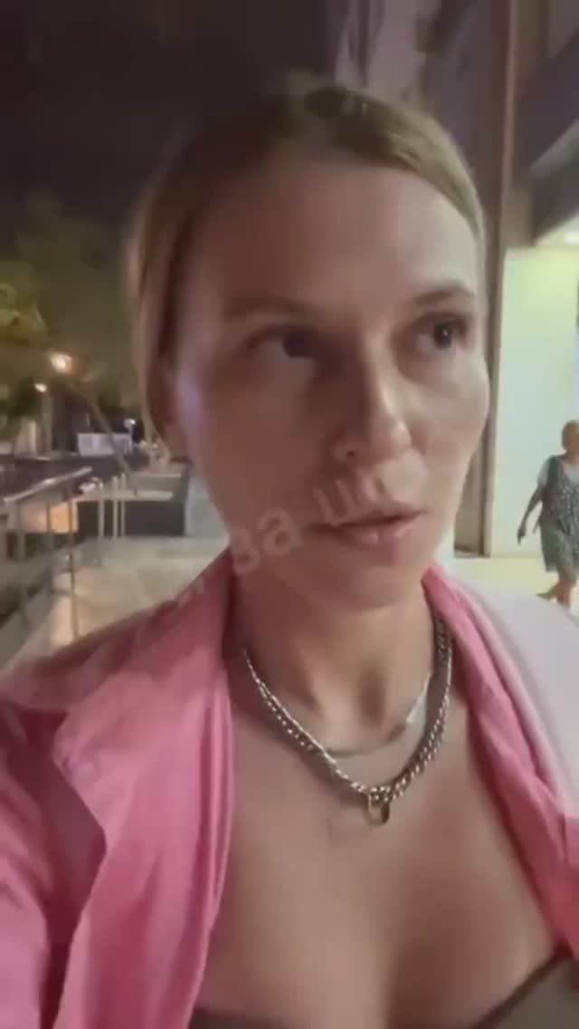 🔴Еврейчкики не пустили хохлушку в бомбоубежище😆🔴