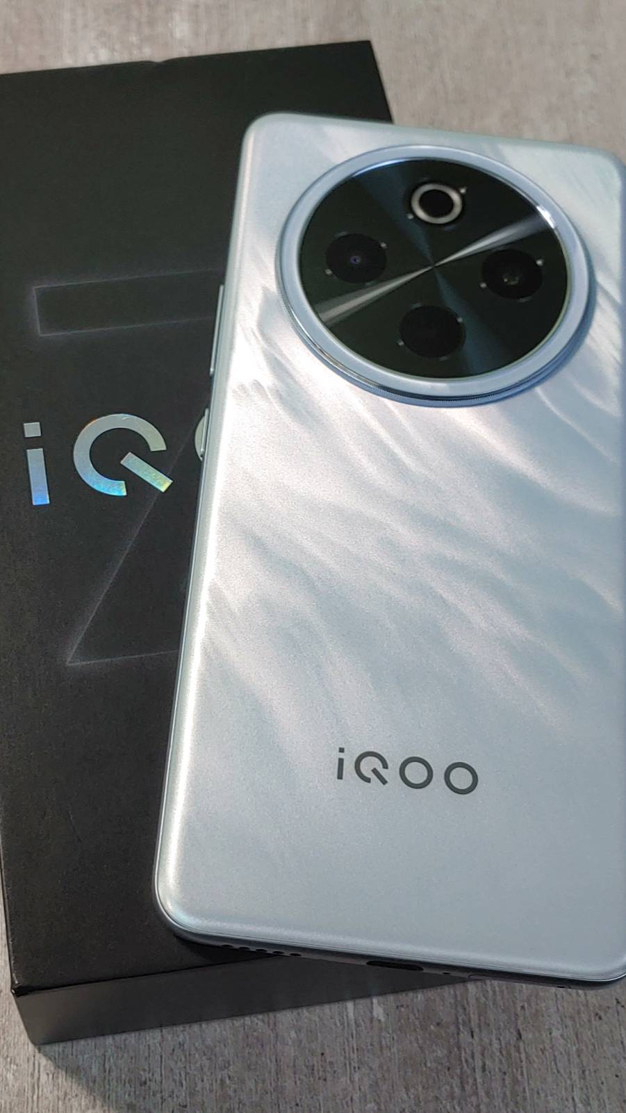 IQOO Z10 5G Antutu Test