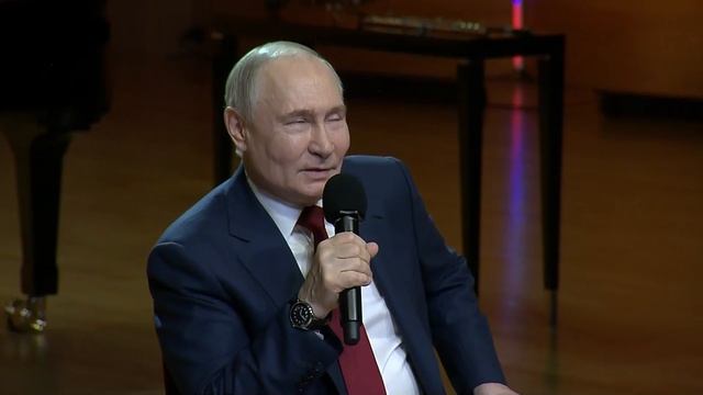 «Падал в обморок, но продолжал»: Путин привёл жёсткий пример упорства для учеников «Сириуса»