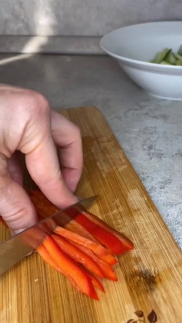 Пикантный летний салат