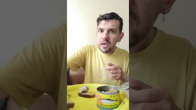 Обжор картошка с селёдкой, летний овощной салат из огурцов и помидоров