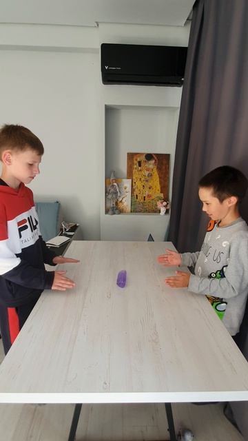 Play the Boom Clap Snatch Hand Game!