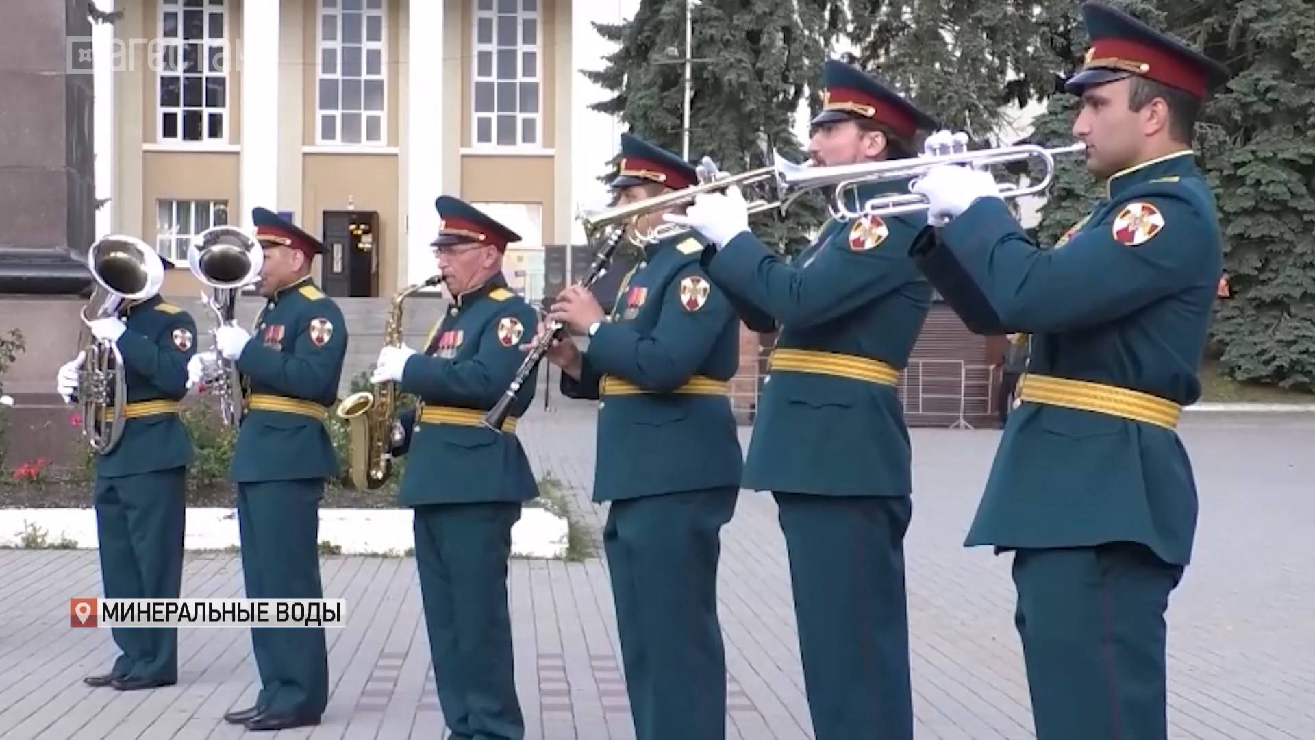 Оркестр  Росгвардии выступил на фестивале "Музыка. Кавказ. И блеск военной меди!"