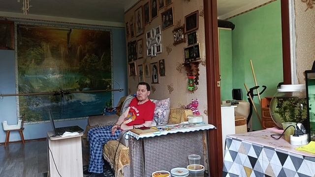 Жизнь после инсульта.Сгибаю ногу назад стоя.