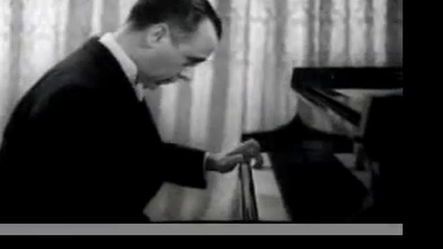 José Iturbi plays Albéniz Sevillana