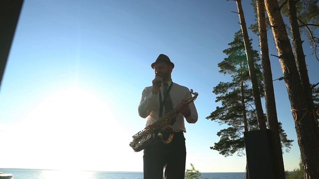 🎤
