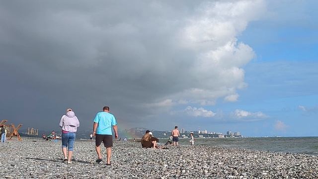 Пляж Дагомыс. Радуга на море