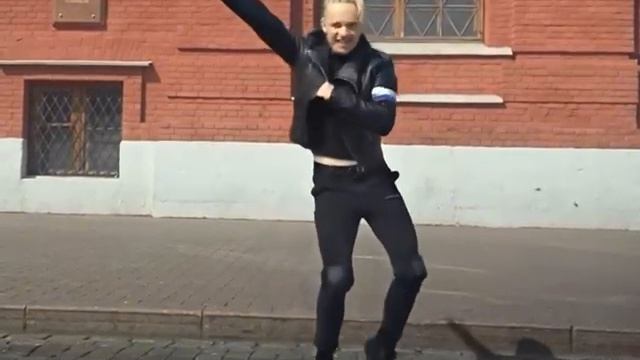 Shaman станцевал на Красной площади.
