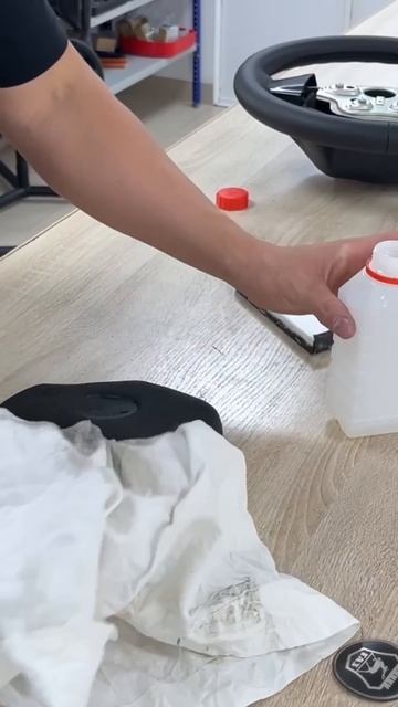 Обезжирил крышку на газели. https://ozon.ru/t/ZgqmOk9