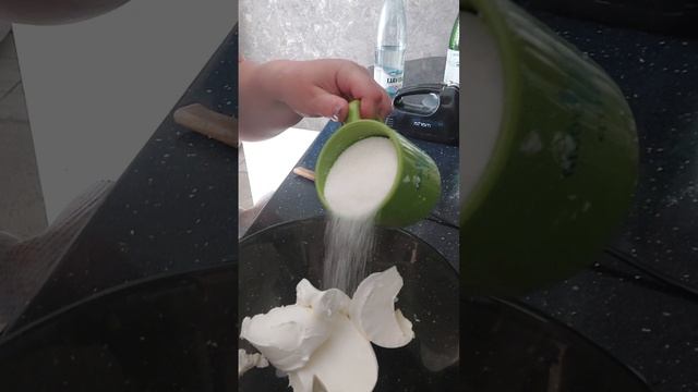Меринговый рулет.mp4