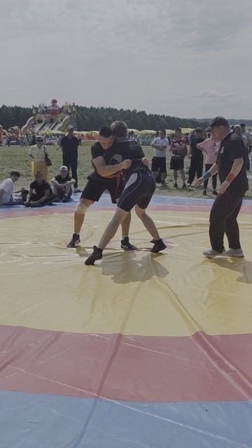 Ваня борется, победил праздник акатуй Кугеси 14.06.2025