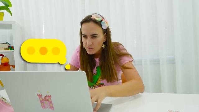 Крис превращает Дом в аквапарк и играет с друзьями