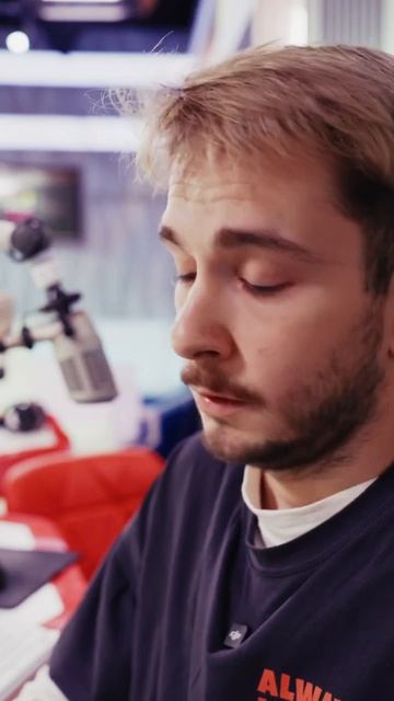 Слишком много желающих выиграть мерч Европы Плюс! Но не у каждого есть такая возможность... #shorts
