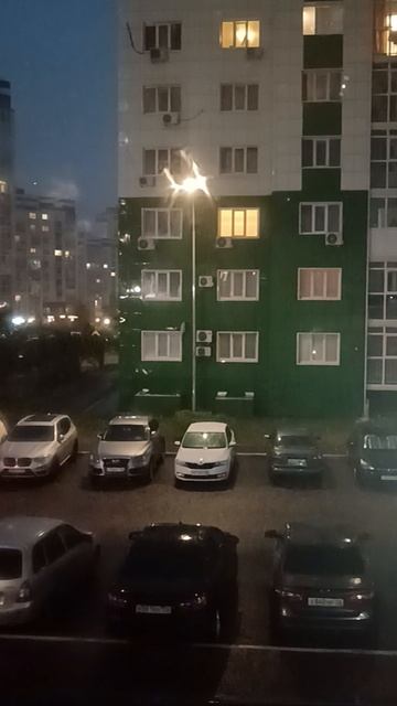 У меня ливень, 21:56  а у вас? 🥰🙂↕️