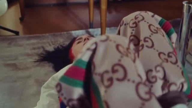 Билли Айлиш рекламирует Гуччи