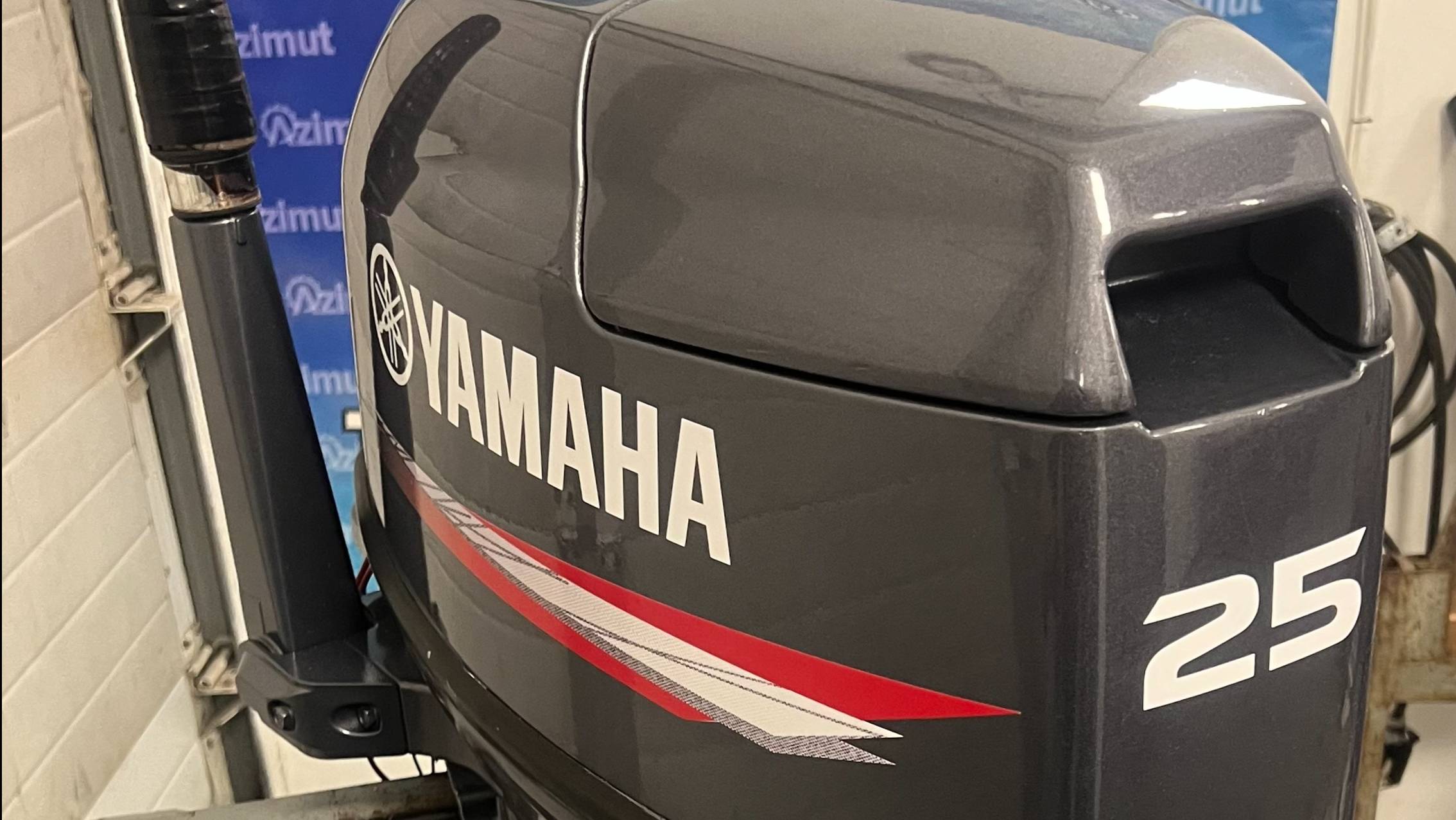 РАБОТА ЛОДОЧНОГО МОТОРА YAMAHA 25 CV. 2-х цил, однокарбюраторный, ручной+электростартер