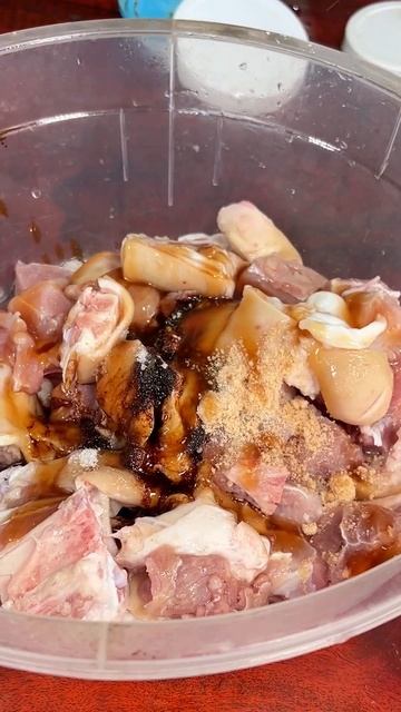 Приготовление бамбуковой побеги со свининой