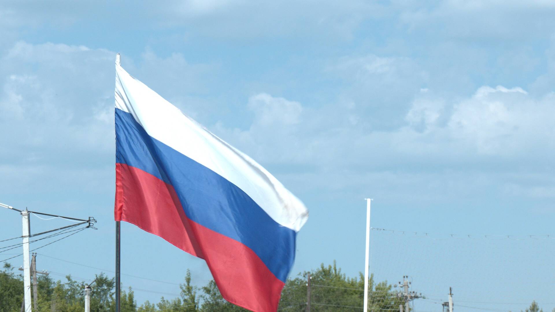 Спортивный турнир в День России состоялся на стадионе Локомотив