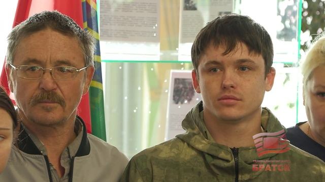 «Есть такая профессия - Родину защищать!». Братск проводил братчан в зону боевых действий