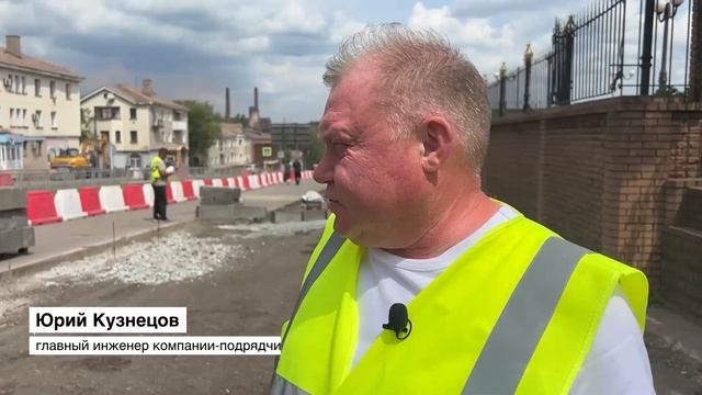 Ленобласть продолжает ремонт проспекта Металлургов в Енакиево
