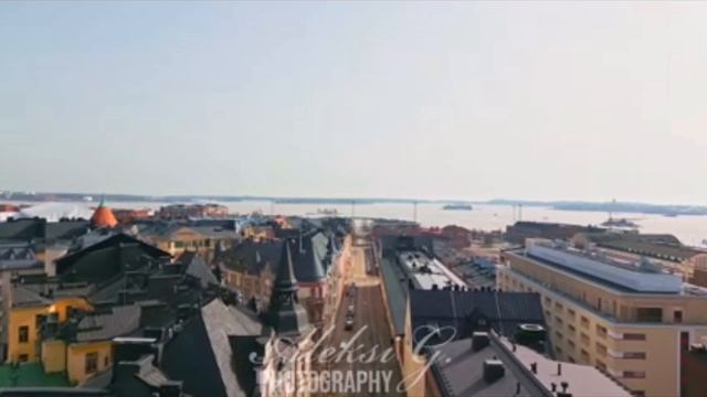 Снято с квадрокоптера с птичиго полёта видео.