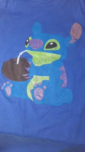 смотрели мульт/фильм? 😍

#стич #рисунок #принт #liloandstitch #stitch