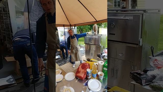Готовим мясо и овощи в гриль-печи "Voldone" аналог Хоспер (Josper) в работе