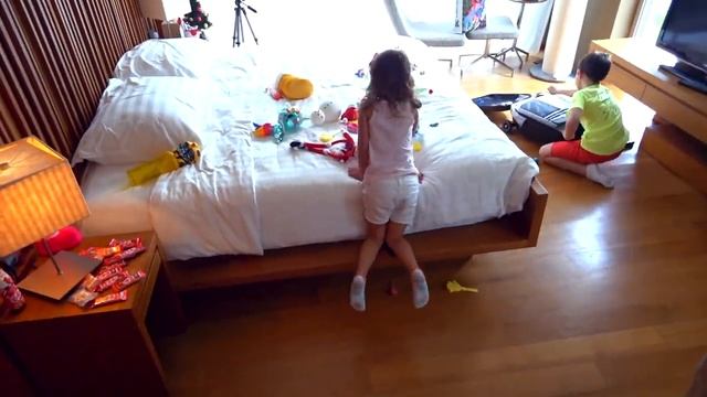 Мистер Макс • Mister Max - Мои Лондонские ПОДАРКИ на Новый Год   Супер скорость   Баскетбол для маль