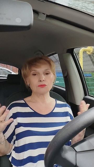 что делать, не если клиент пропал?
Напишите ему: "Антон, ради Бога, ответьте!"
и диалог возобновится