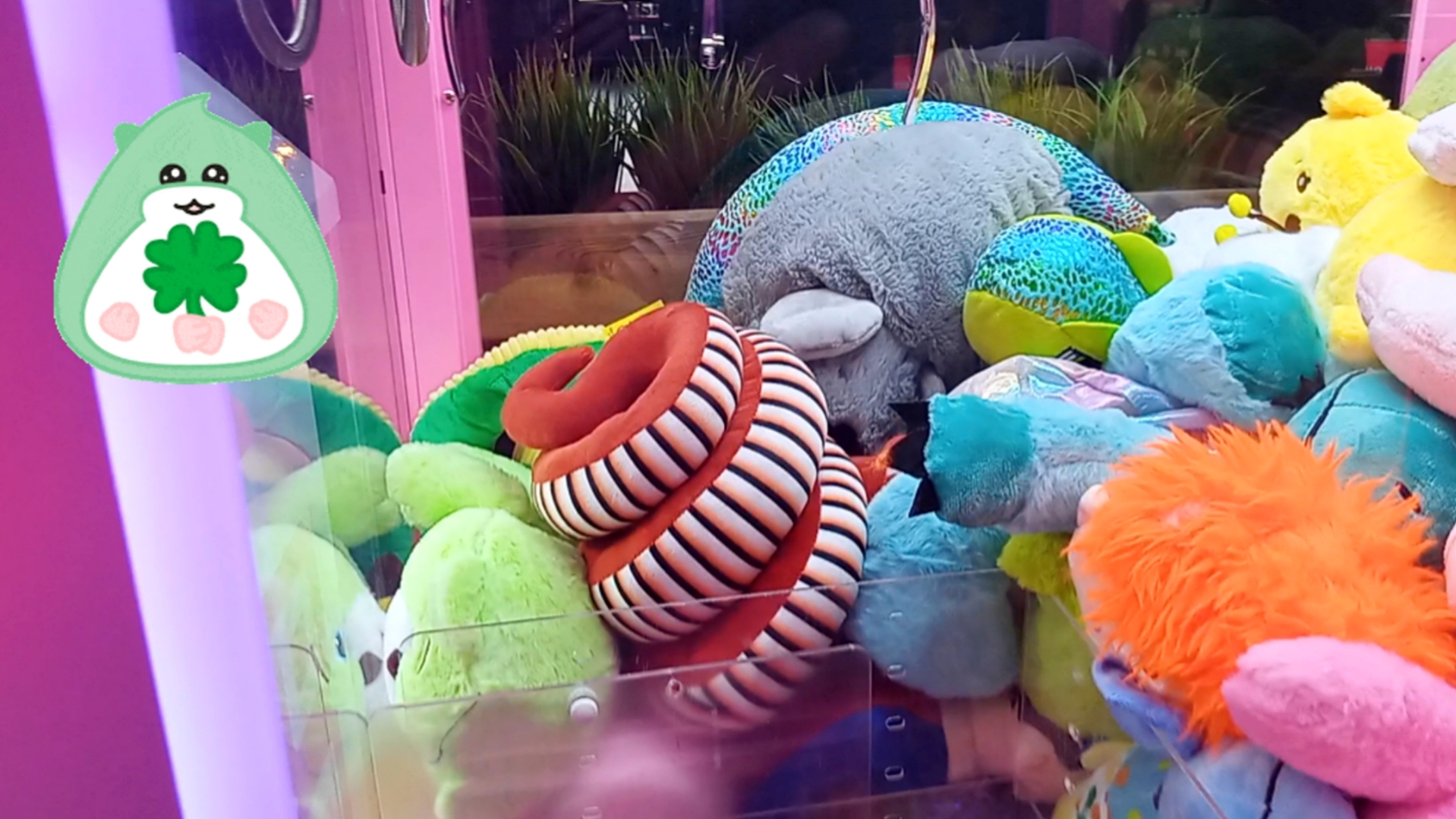 Отличный улов в автомате Хватайка.