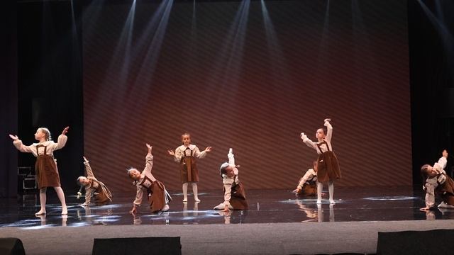 Счастье в ладошках_лауреат II степени_ВХК "Развязка"_Сюрприз_14.06.2025