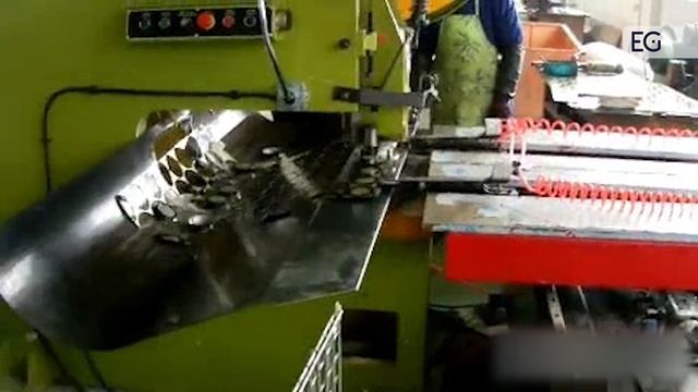 Линия штамповки с кривошипным прессом APA160 и сервостолом