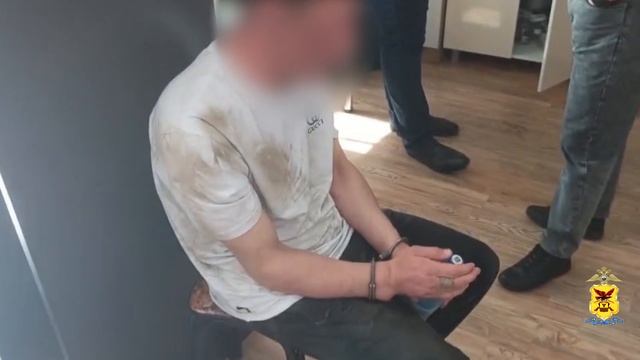 Полиция по ДНК вычислила похитителя 520 000 рублей, забывшего отвёртку у вскрытого сейфа в пекарне