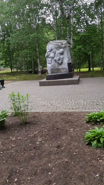 Памятник Военным медицинским работникам, 15 июня 2025, Сыктывкар, ул.Гаражная, дом 2