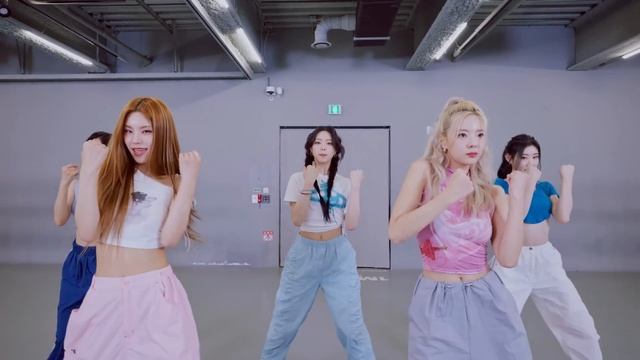 ITZY "None of My business" Dance Practice