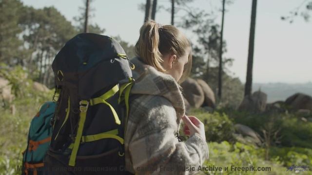 Эта музыка превращает заправку в середине ночи в свидание - Teardrop Glow -- Ranch House -- The Ranc