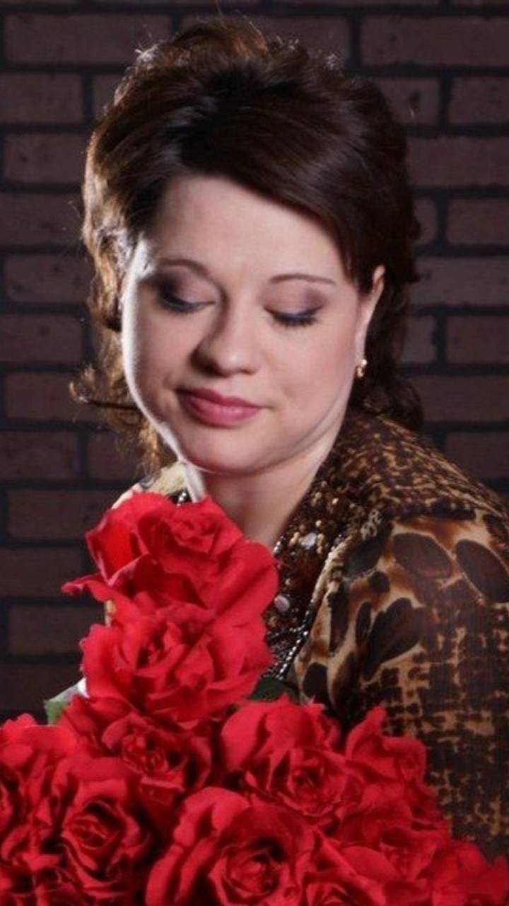 Про сборник "Я в голове твоей останусь". Есть в продаже на ЛитРес. Буду благодарна за отзывы.