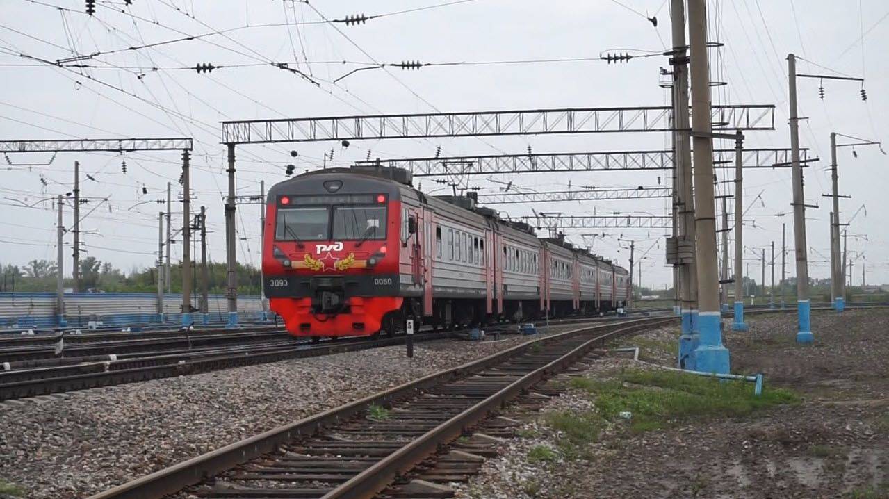 Электропоезд ЭД9Э-0060